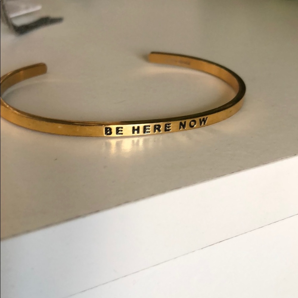Be here now mantra band